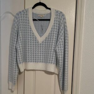 La Hearts Sky Blue and White V-Neck Sweater